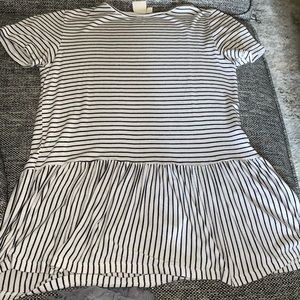 Strip black and white blouse